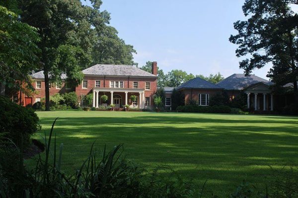Dixon Gallery and Gardens